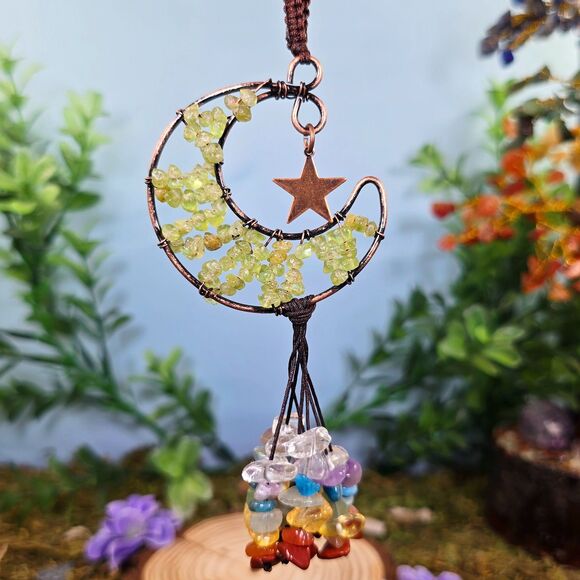 Handmade Peridot Crystal Moon Décor #4 - Picture 1 of 3